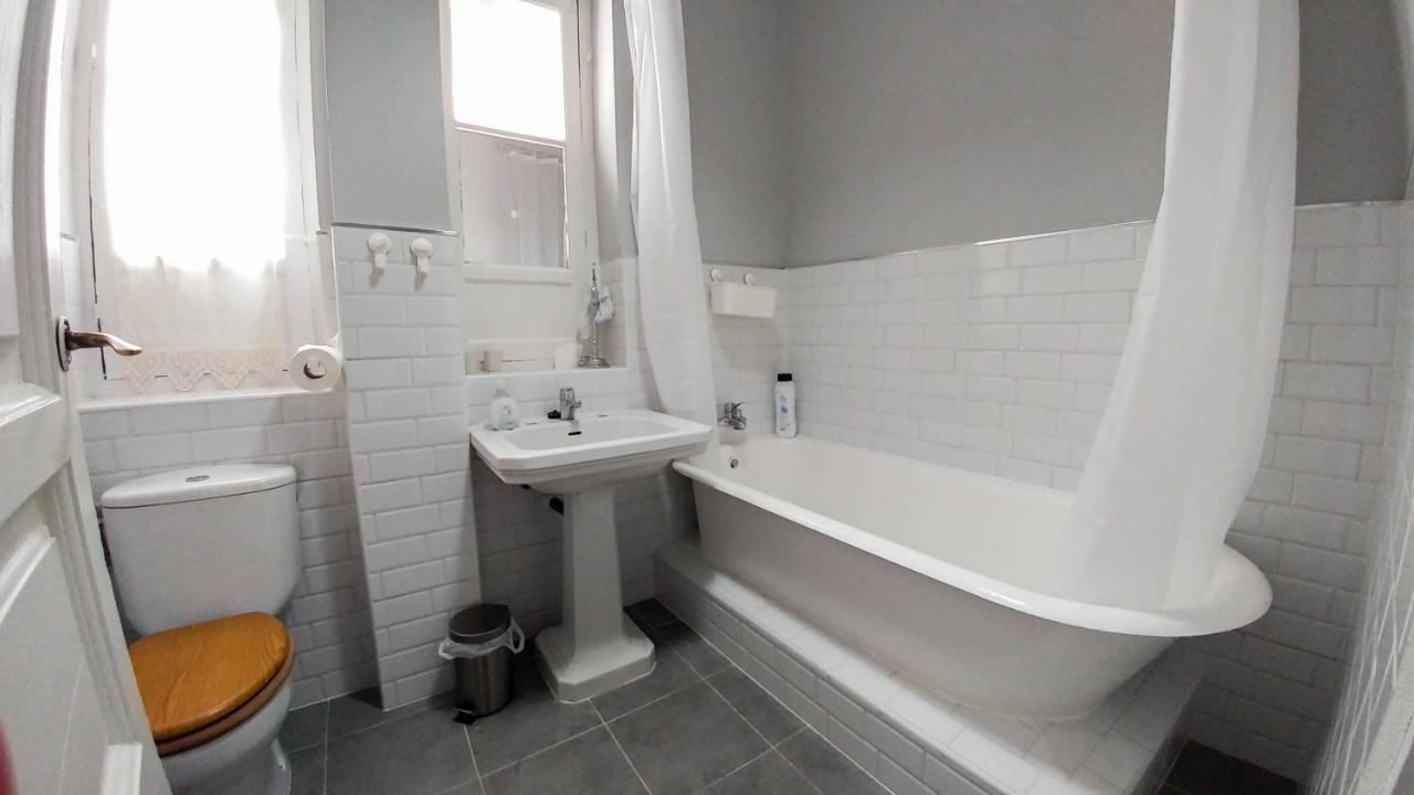 Apartamento Plaza De Dona Elvira 8 Sevilla Eksteriør billede